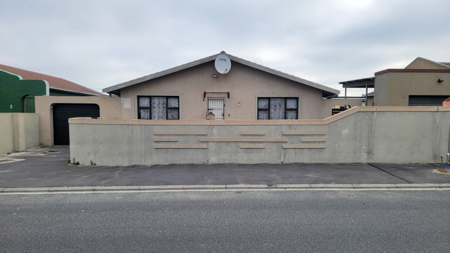 3 Bedroom Property for Sale in Mandalay Western Cape